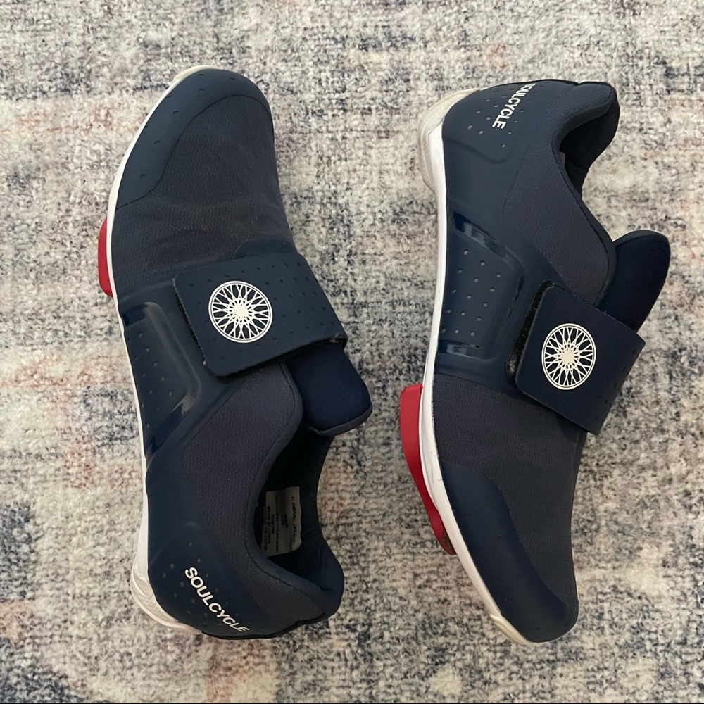 SoulCycle legend cycling shoes, very good condition, with clips. Orig $200.